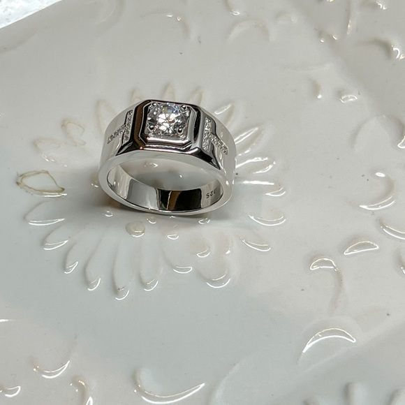 Sterling silver thick ring with stone for men and women - Picture 3 of 9